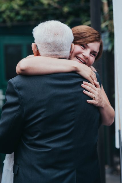 Braut und Bräutigam Gäste Gratulation